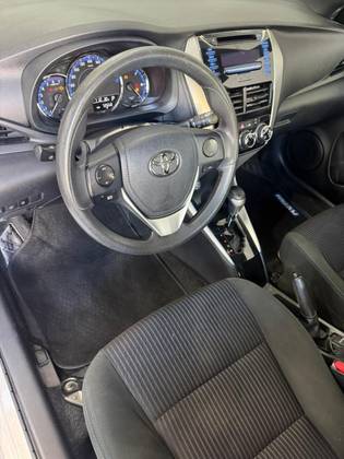 TOYOTA YARIS 1.3 16V FLEX XL MULTIDRIVE TOYOTA YARIS 1.3 16V FLEX XL MULTIDRIVE